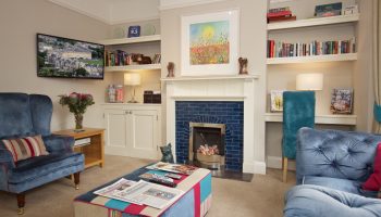 chestnuts lounge blue