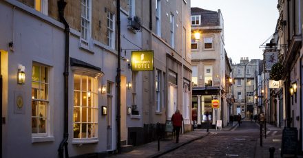 haringtons street view