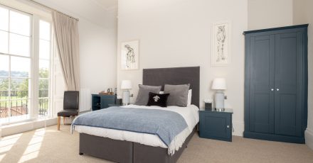 edgar blue wardrobe 4